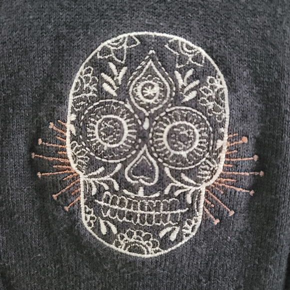 RockSteady Sugar Skull Button Down Cardigan - Picture 3 of 8